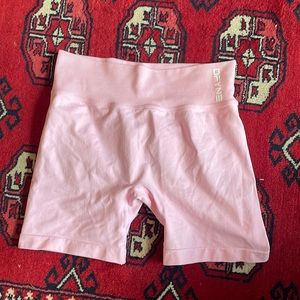 Dynamic Shorts | 4.5'